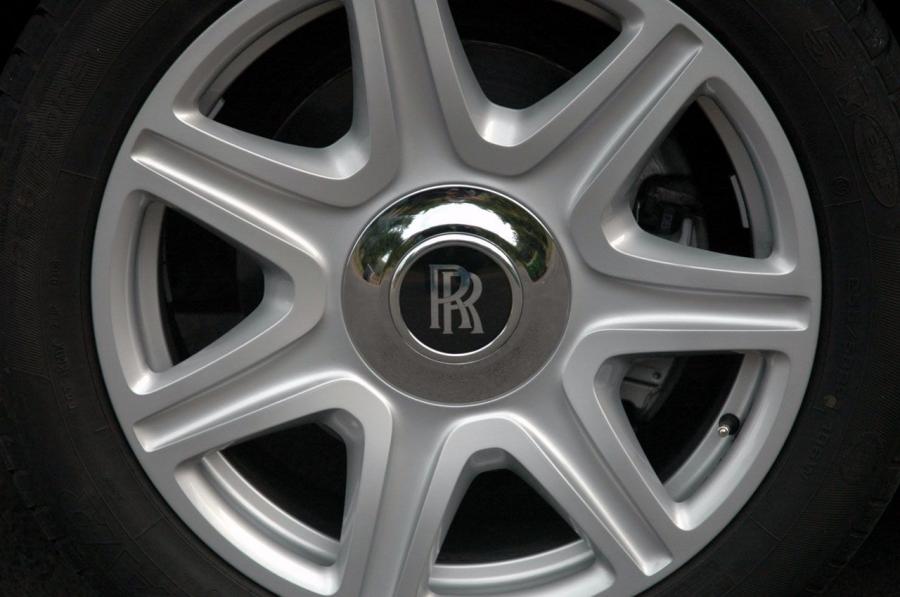  Rolls-Royce Phantom Coupe 2008 года  (фото 36 из 134)